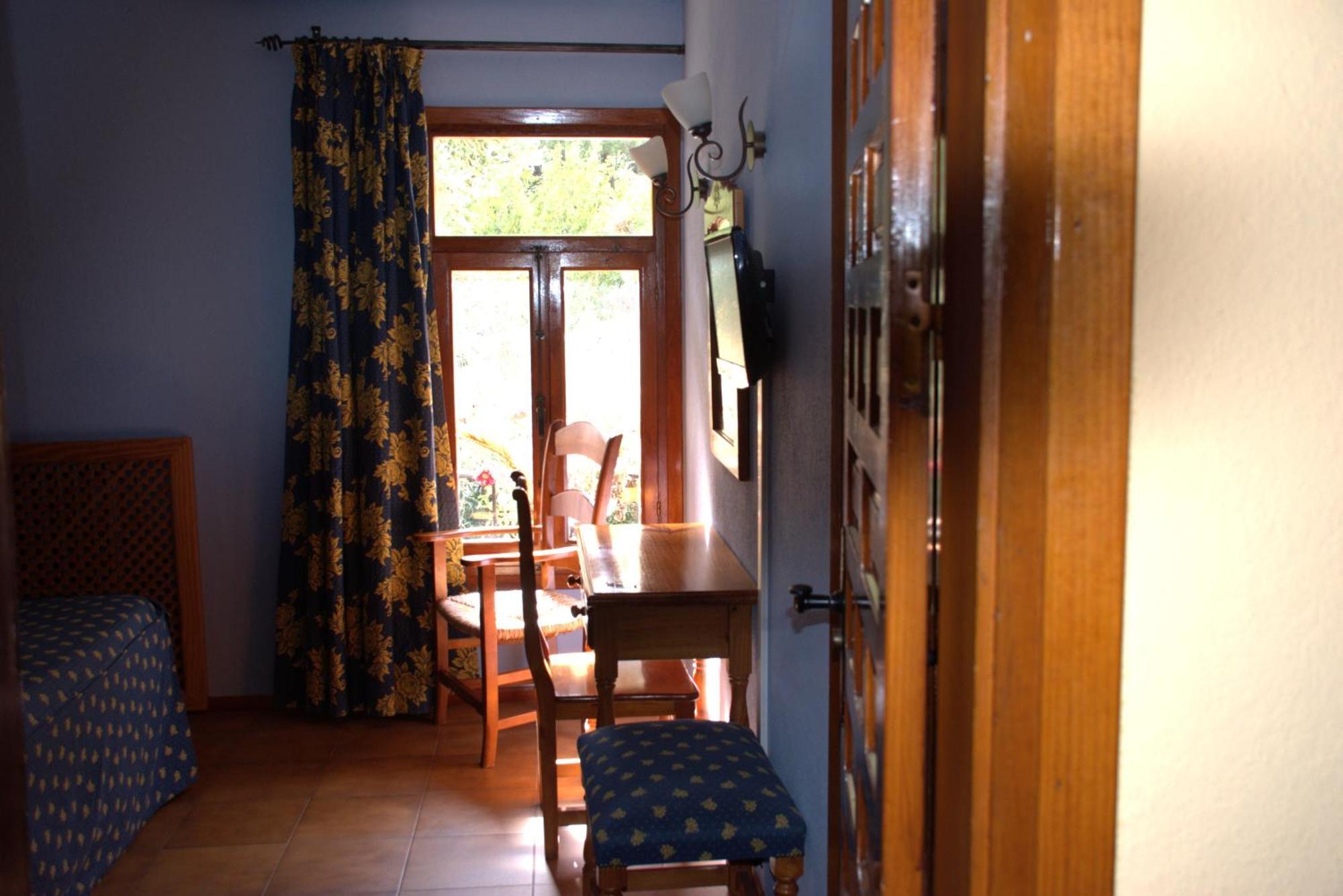 Hotel El Refugio De Juanar Ojén Quarto foto